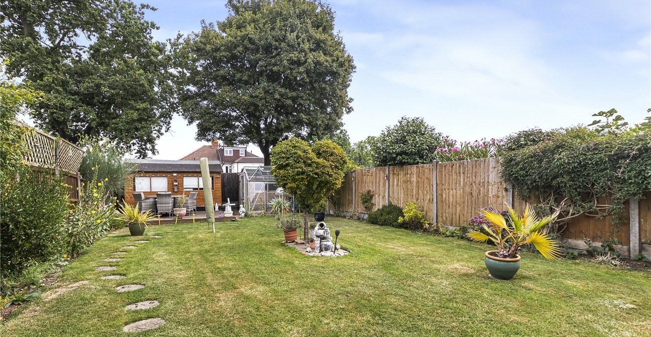 3 bedroom house for sale in Welling | Robinson Jackson