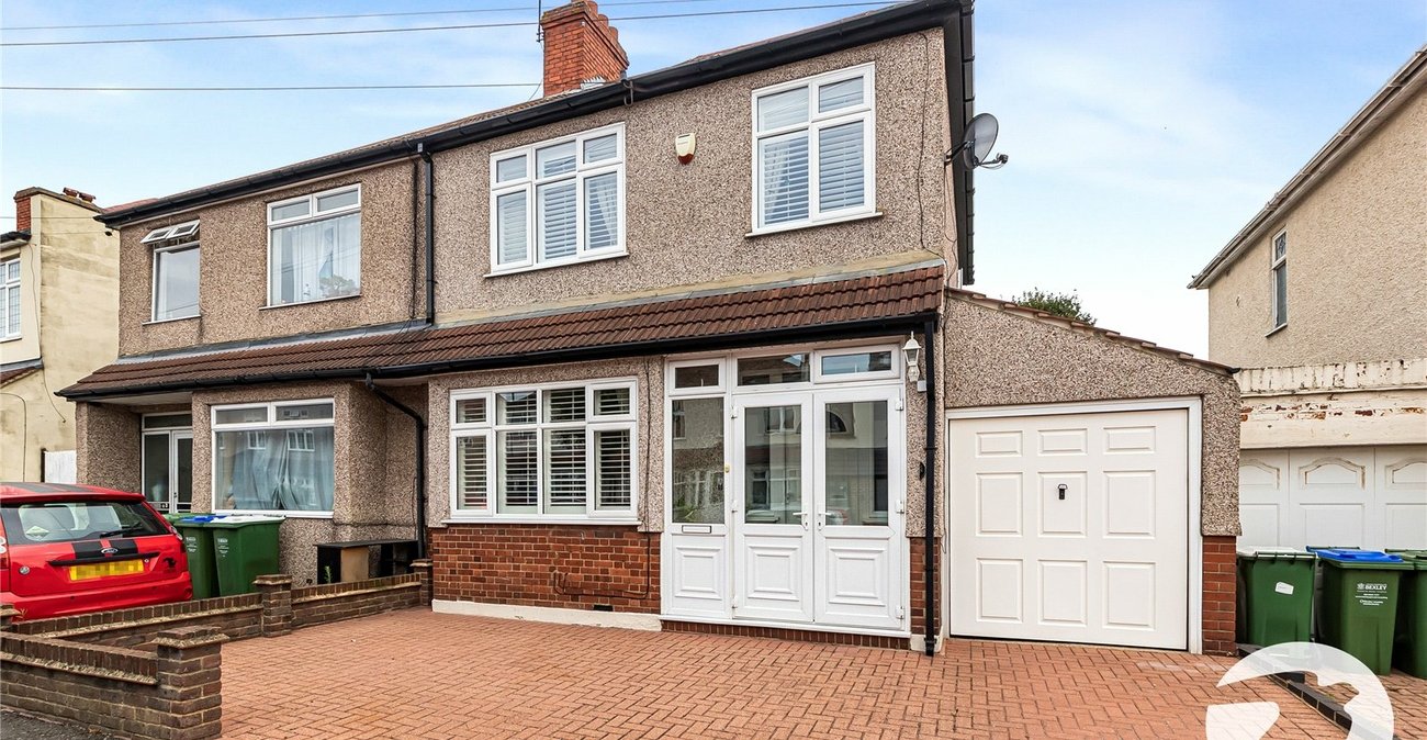 3 bedroom house for sale in Welling | Robinson Jackson