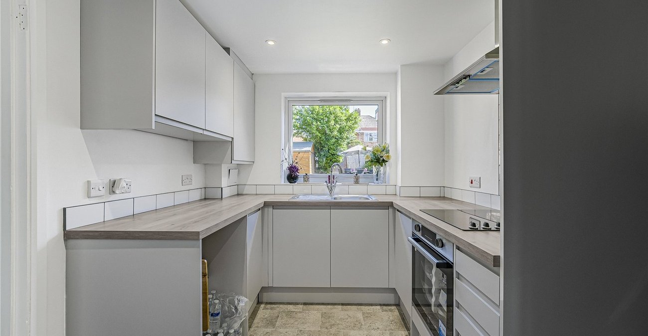 4 bedroom house for sale in Dartford | Robinson Jackson