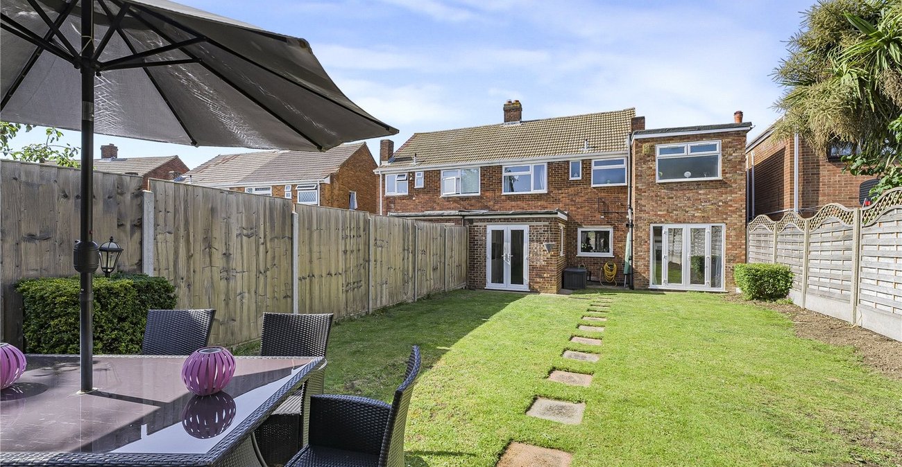 4 bedroom house for sale in Dartford | Robinson Jackson