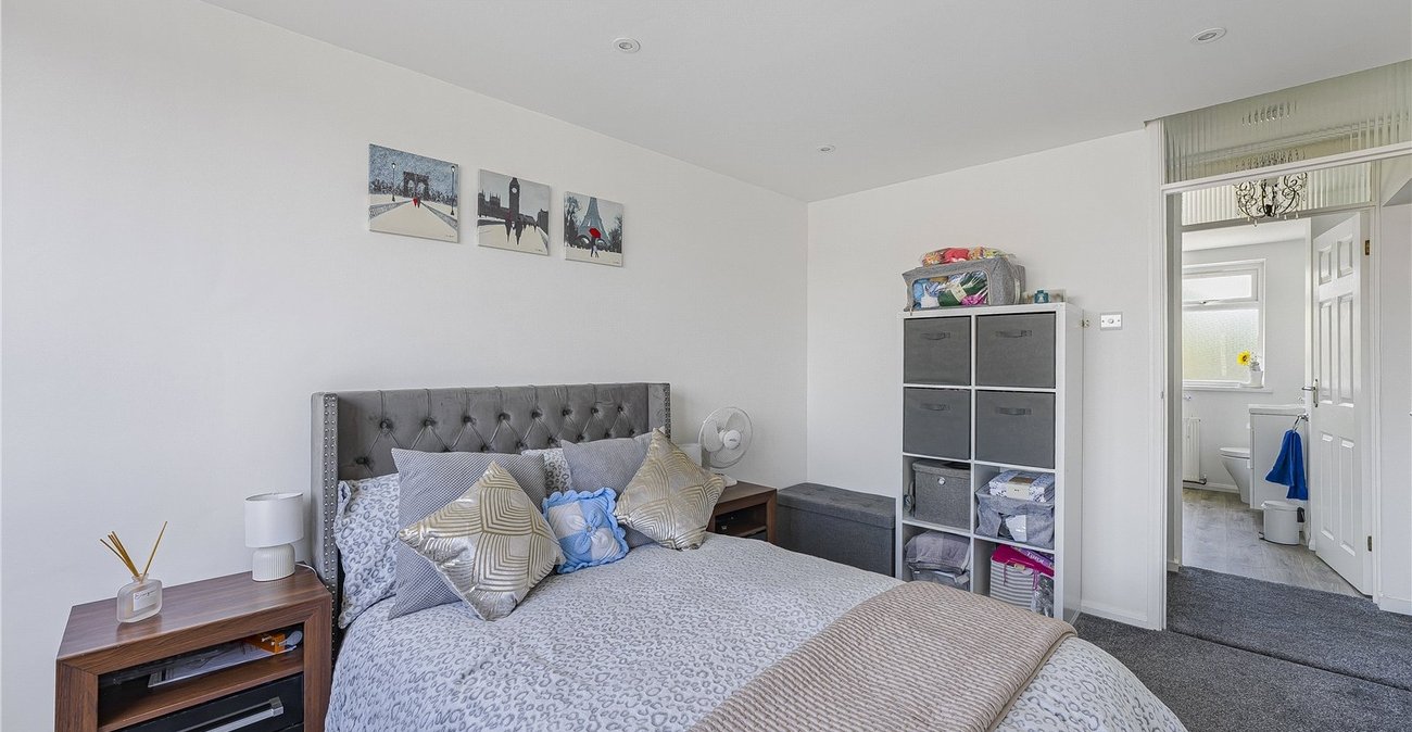 4 bedroom house for sale in Dartford | Robinson Jackson