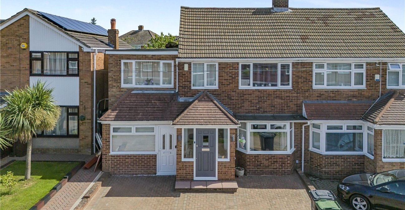 4 bedroom house for sale in Dartford | Robinson Jackson