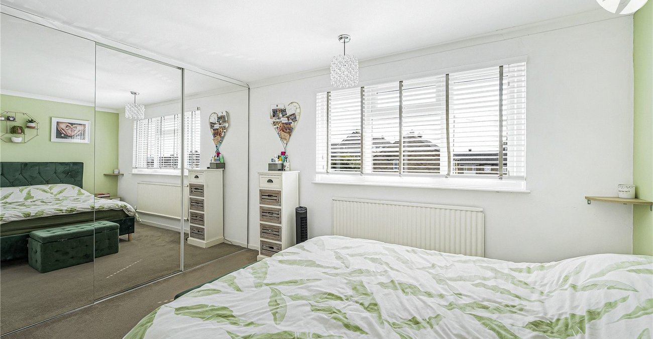 2 bedroom house for sale in Dartford | Robinson Jackson