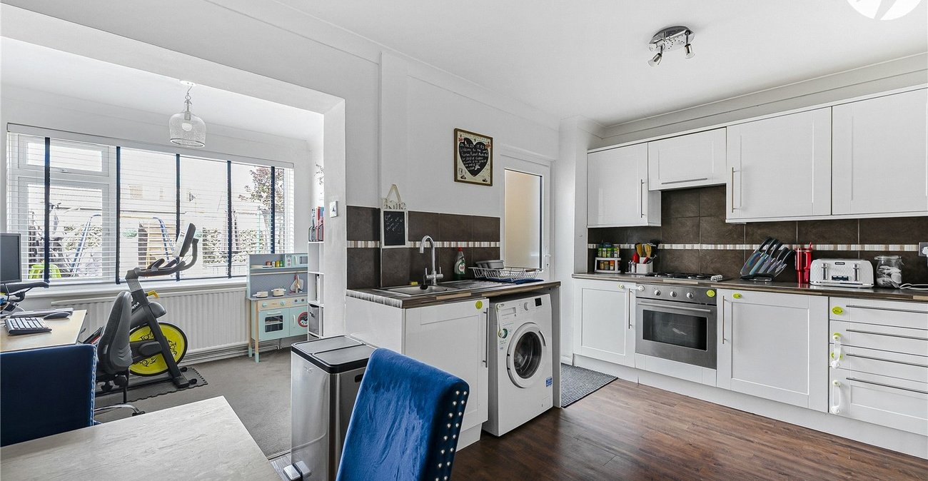 2 bedroom house for sale in Dartford | Robinson Jackson