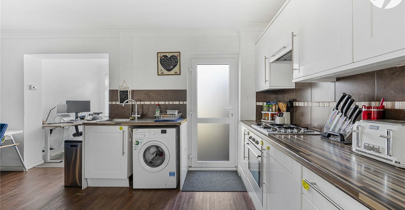 2 bedroom house for sale in Dartford | Robinson Jackson