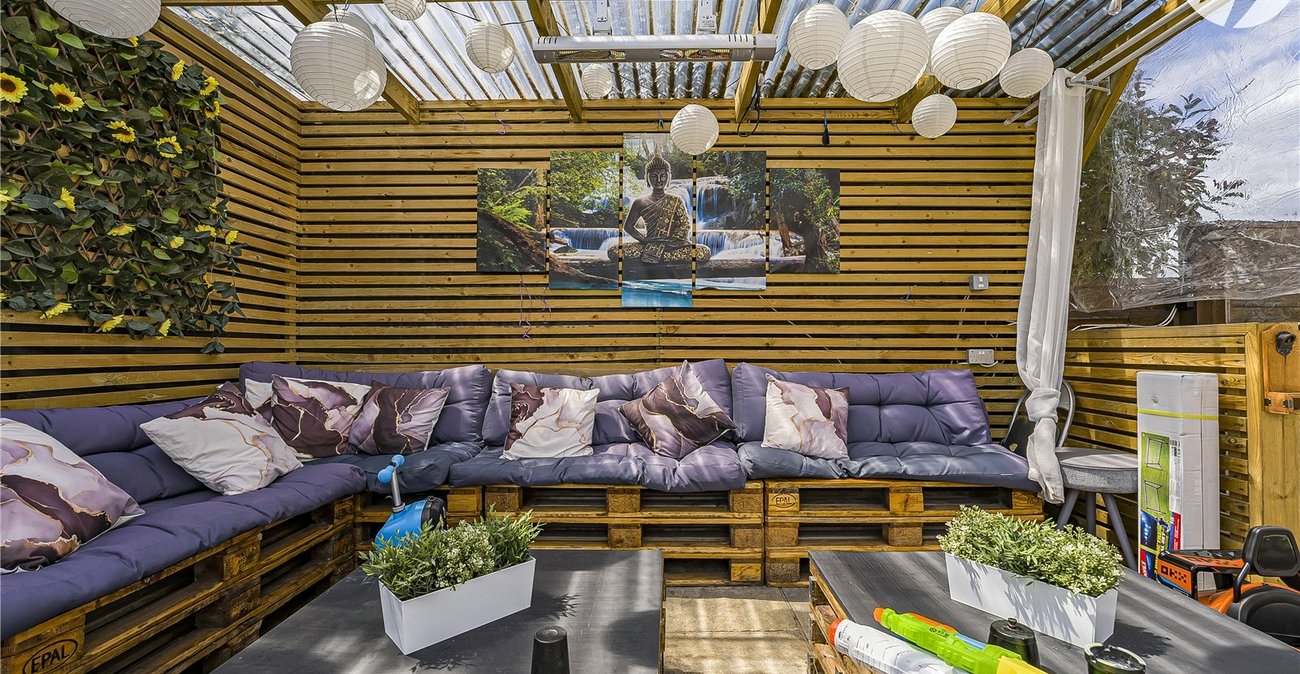 3 bedroom house for sale in Dartford | Robinson Jackson