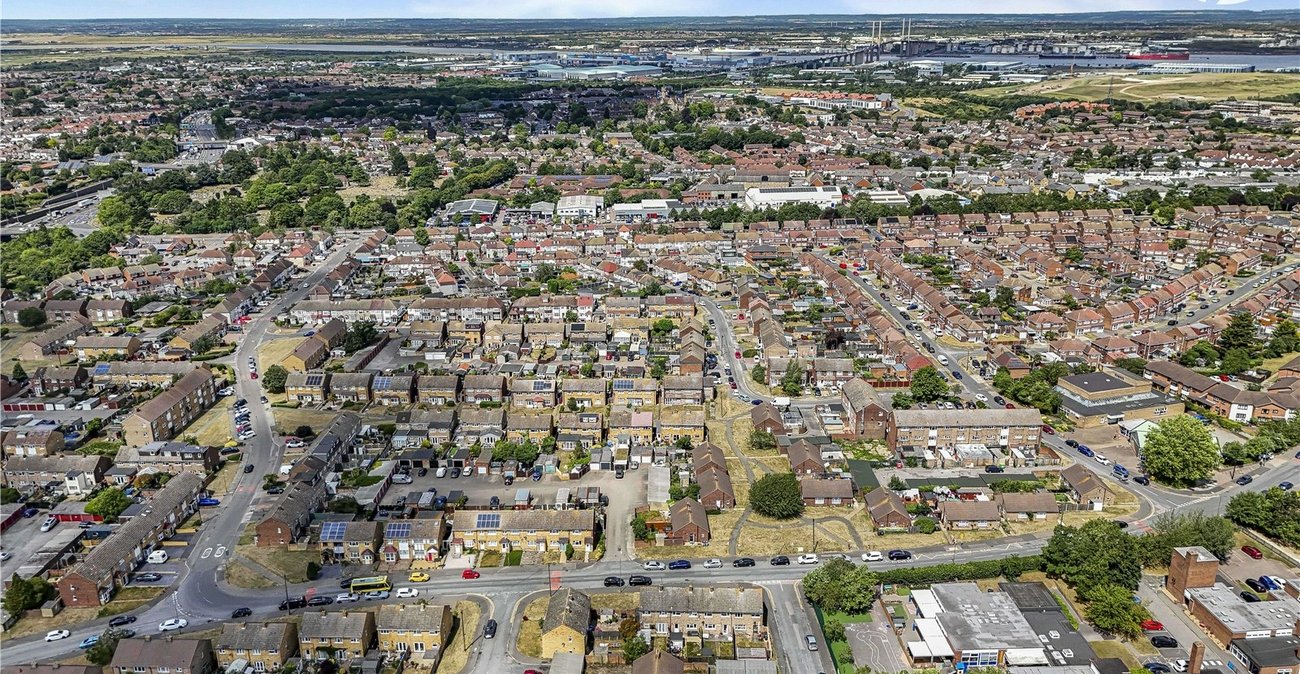 3 bedroom house for sale in Dartford | Robinson Jackson