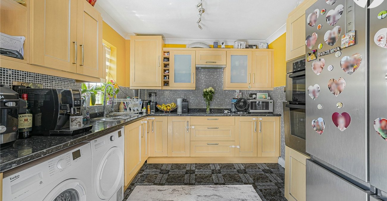 3 bedroom house for sale in Dartford | Robinson Jackson