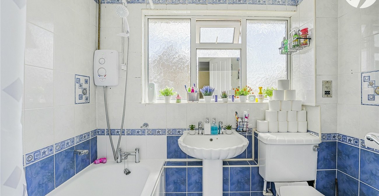 3 bedroom house for sale in Dartford | Robinson Jackson