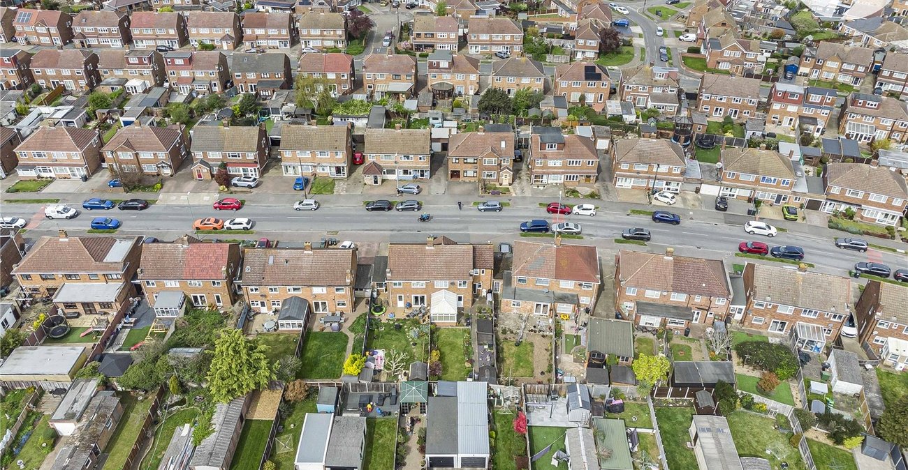 4 bedroom house for sale in Dartford | Robinson Jackson