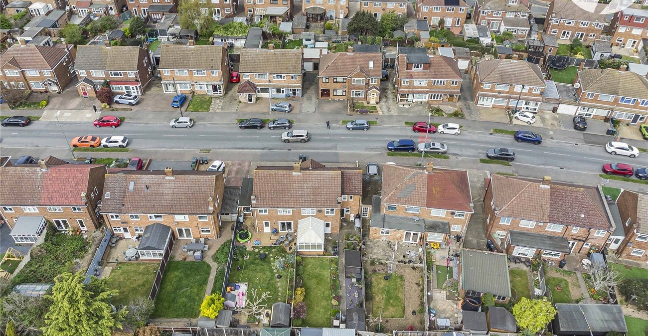 4 bedroom house for sale in Dartford | Robinson Jackson