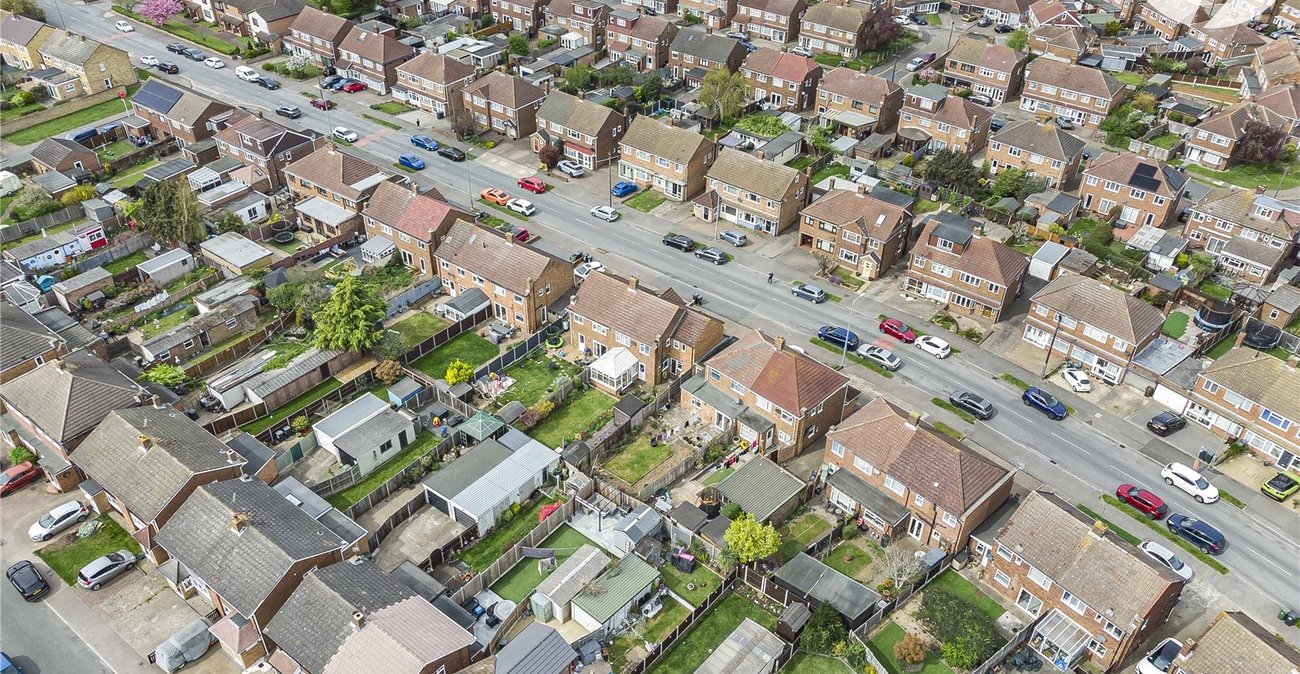 4 bedroom house for sale in Dartford | Robinson Jackson