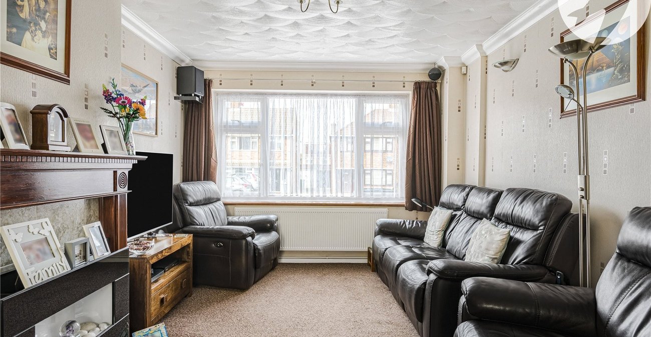 4 bedroom house for sale in Dartford | Robinson Jackson