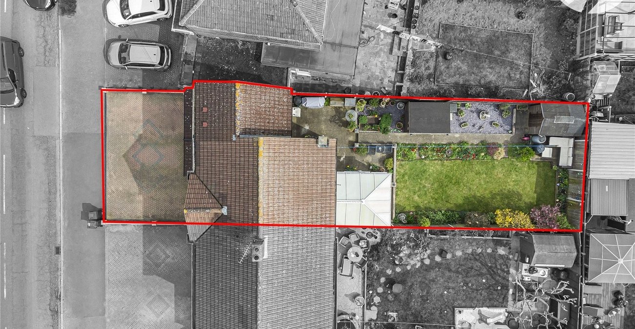 4 bedroom house for sale in Dartford | Robinson Jackson