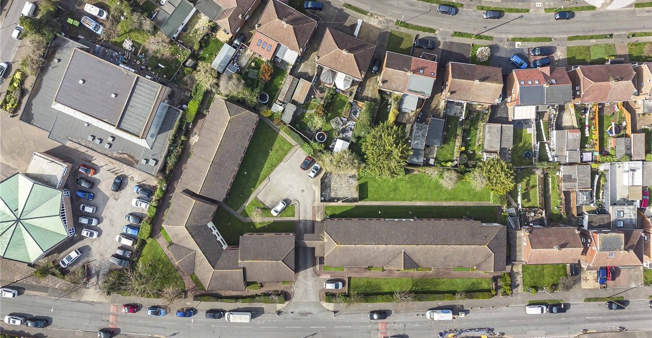 2 bedroom property for sale in Dartford | Robinson Jackson