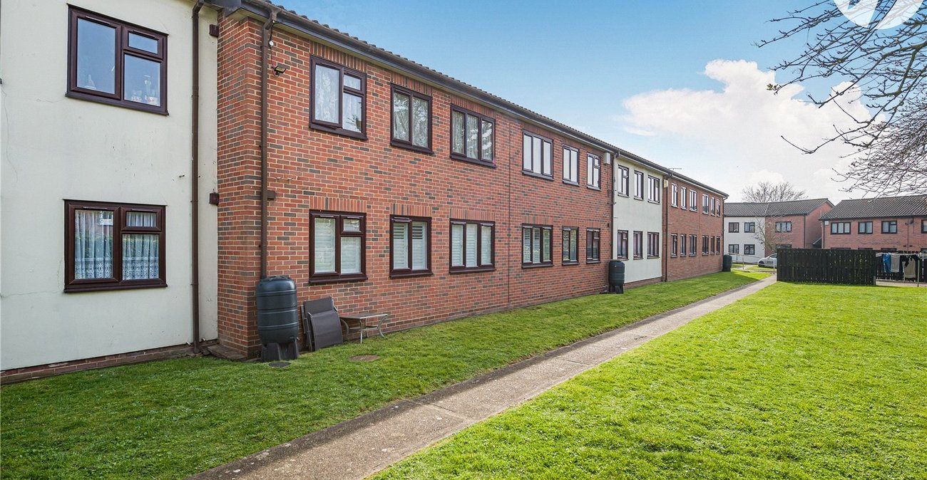 2 bedroom property for sale in Dartford | Robinson Jackson