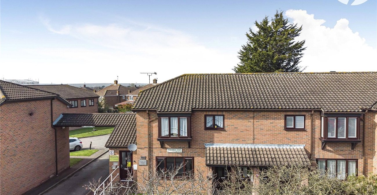 2 bedroom property for sale in Dartford | Robinson Jackson