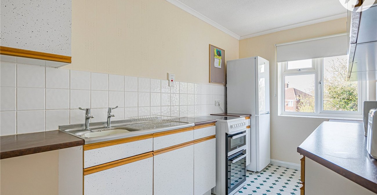 2 bedroom property for sale in Dartford | Robinson Jackson
