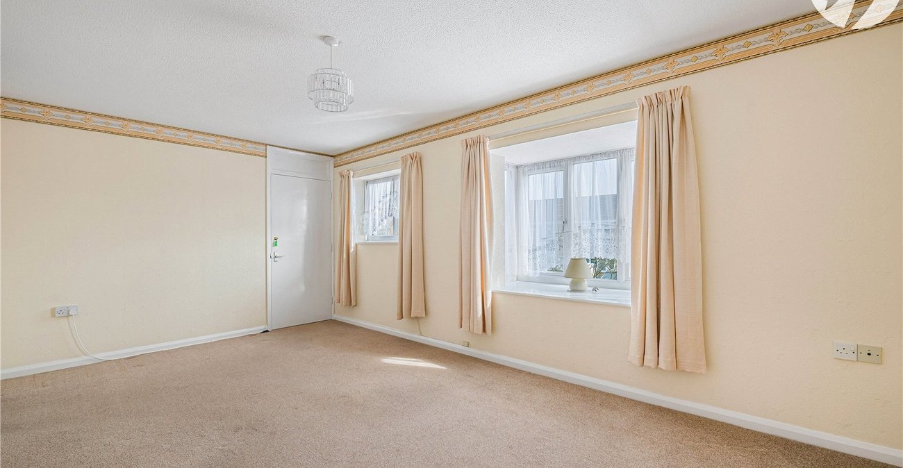 2 bedroom property for sale in Dartford | Robinson Jackson