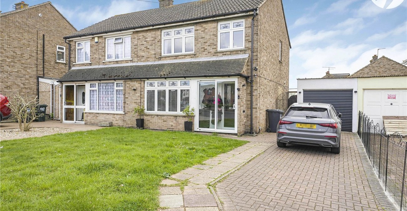 3 bedroom house for sale in Fleet Estate | Robinson Jackson