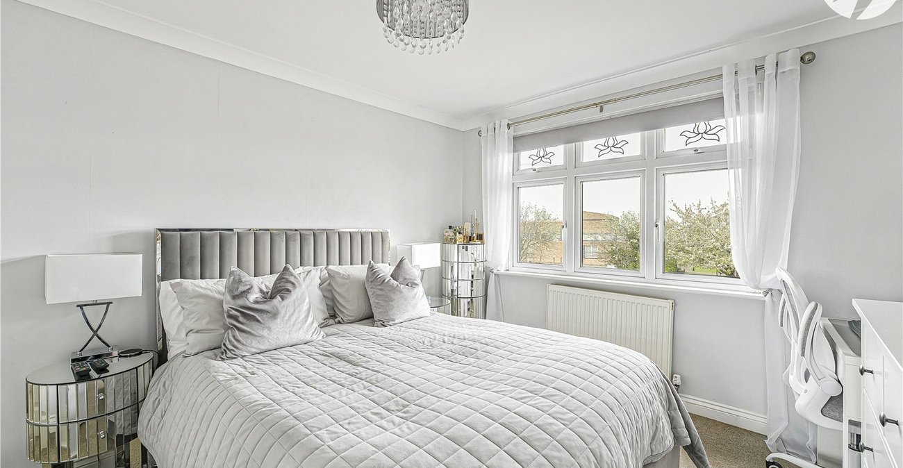 3 bedroom house for sale in Fleet Estate | Robinson Jackson