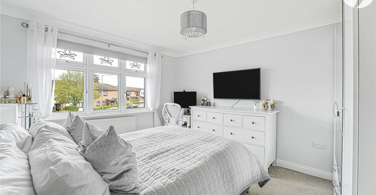 3 bedroom house for sale in Fleet Estate | Robinson Jackson