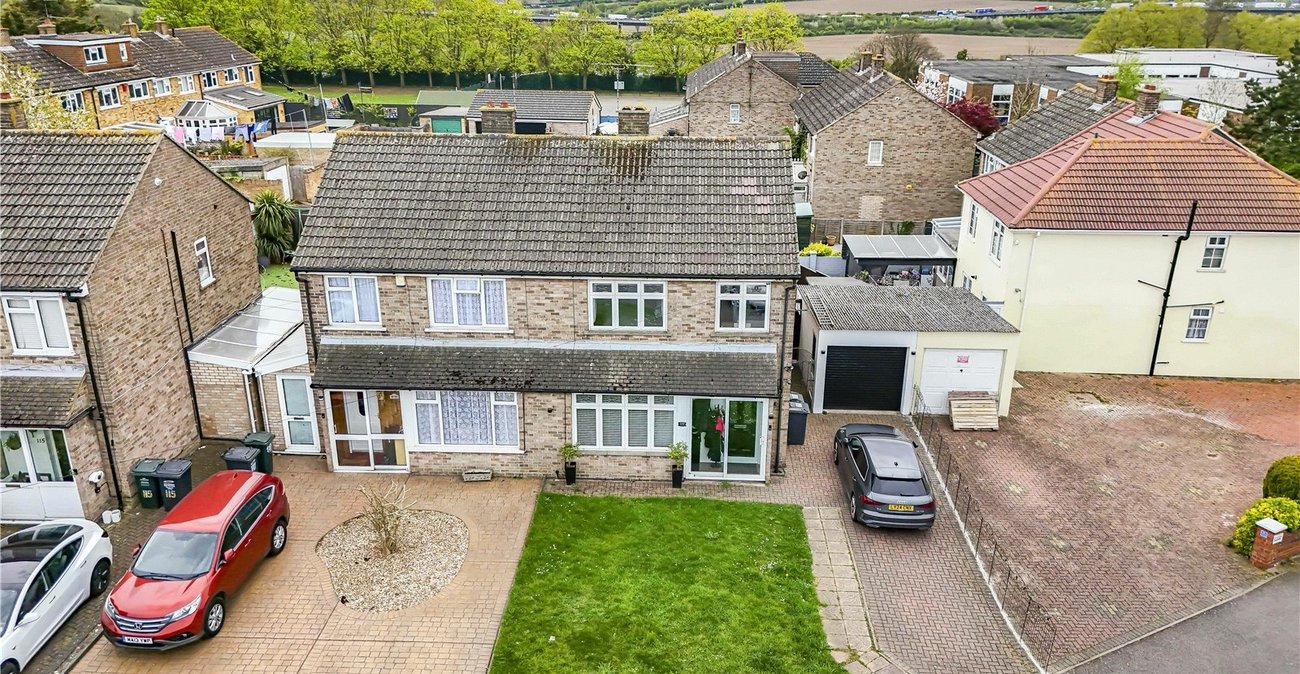 3 bedroom house for sale in Fleet Estate | Robinson Jackson