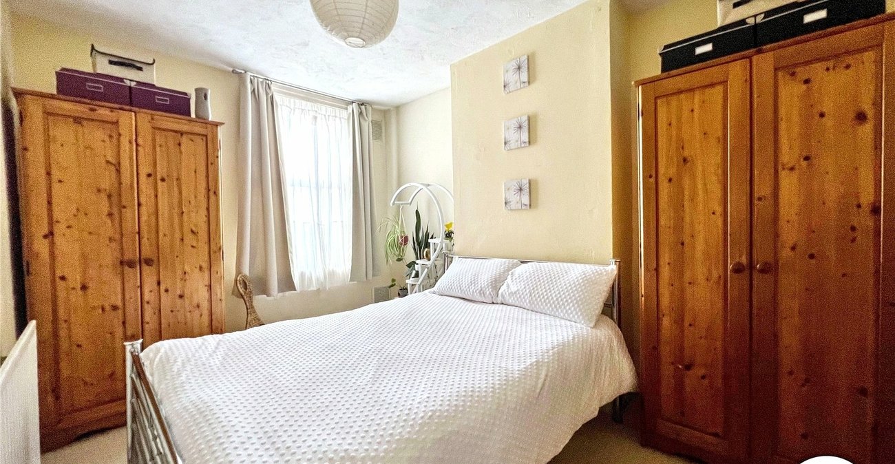 1 bedroom property for sale in Chatham | Robinson Michael & Jackson