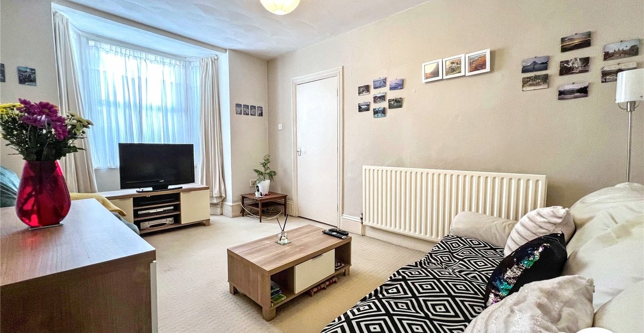 1 bedroom property for sale in Chatham | Robinson Michael & Jackson