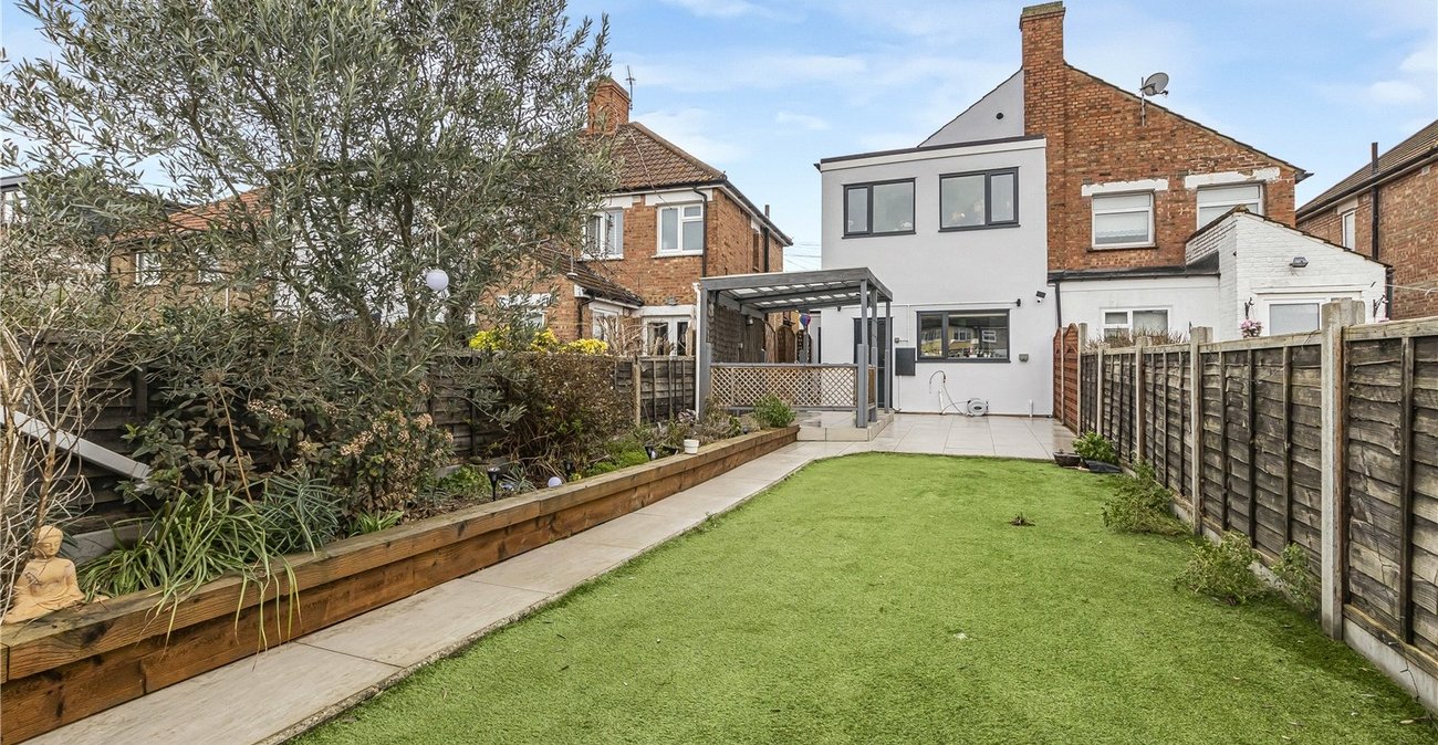 3 bedroom house for sale in Welling | Robinson Jackson