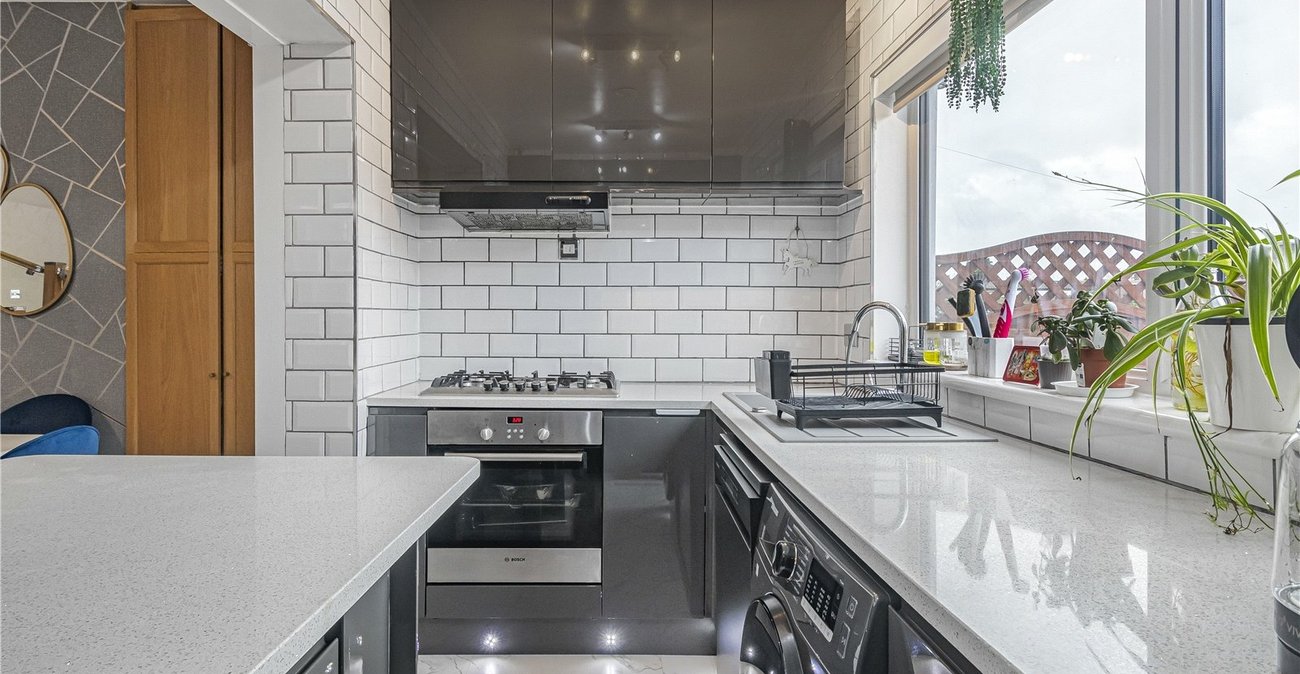 3 bedroom house for sale in Welling | Robinson Jackson