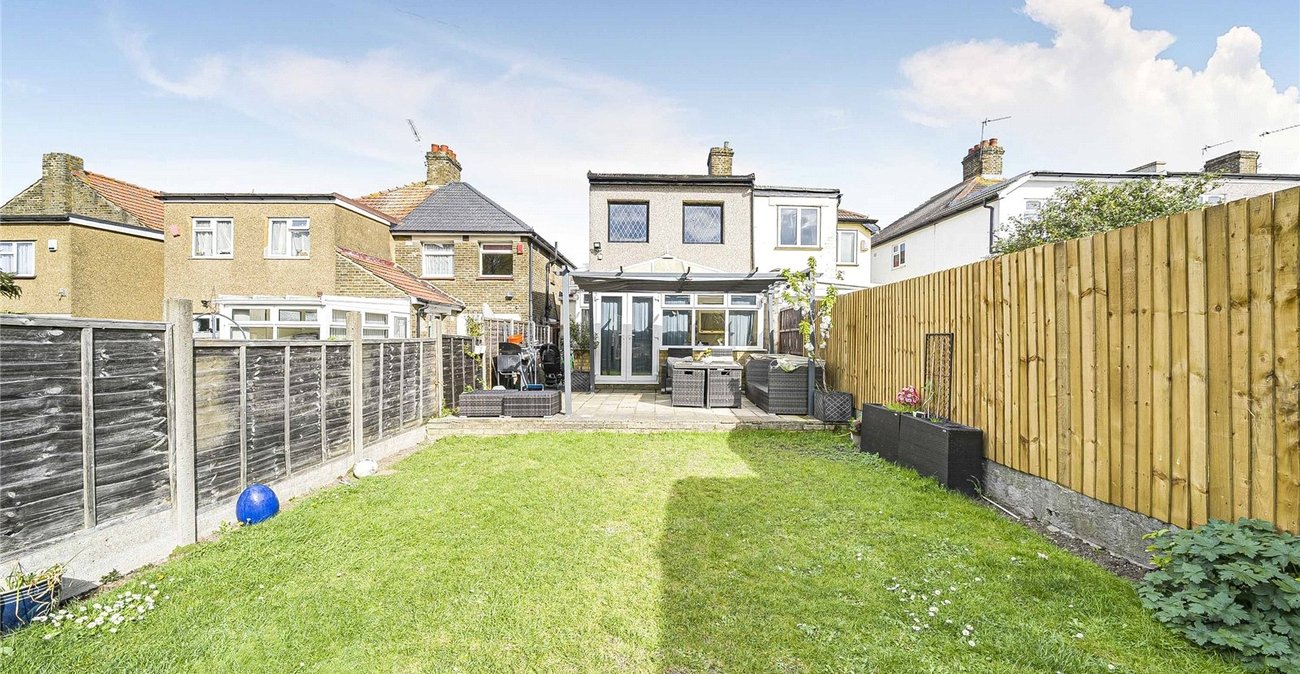 3 bedroom house for sale in Welling | Robinson Jackson