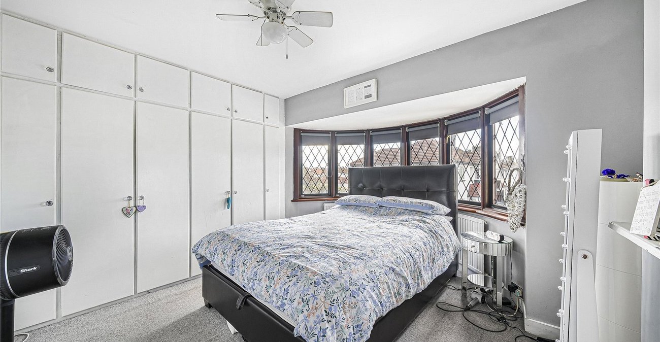 3 bedroom house for sale in Welling | Robinson Jackson