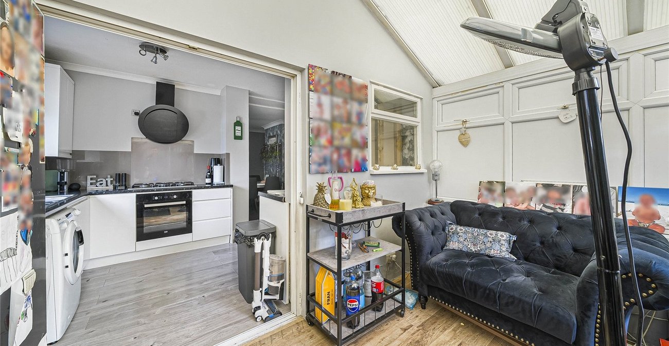 3 bedroom house for sale in Welling | Robinson Jackson