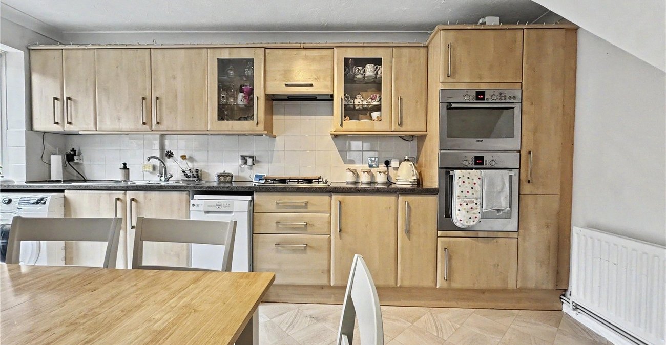 3 bedroom house for sale in Twydall | Robinson Michael & Jackson