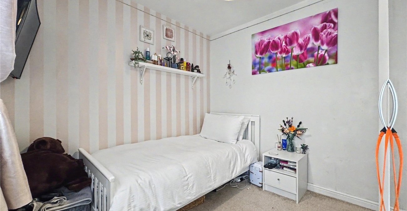 3 bedroom house for sale in Twydall | Robinson Michael & Jackson