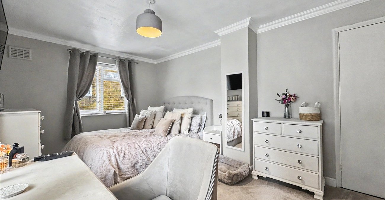 3 bedroom house for sale in Twydall | Robinson Michael & Jackson