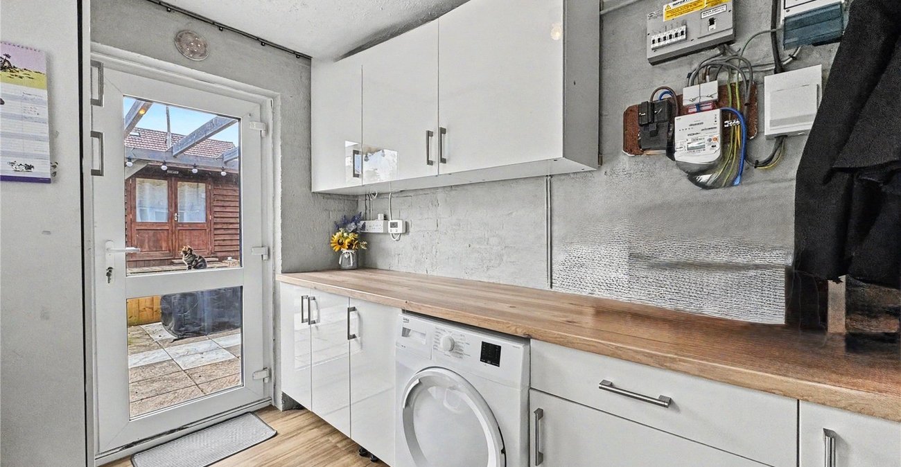 3 bedroom house for sale in Twydall | Robinson Michael & Jackson