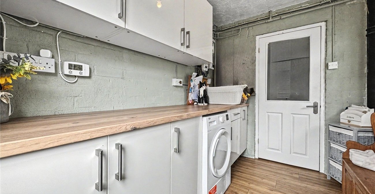 3 bedroom house for sale in Twydall | Robinson Michael & Jackson