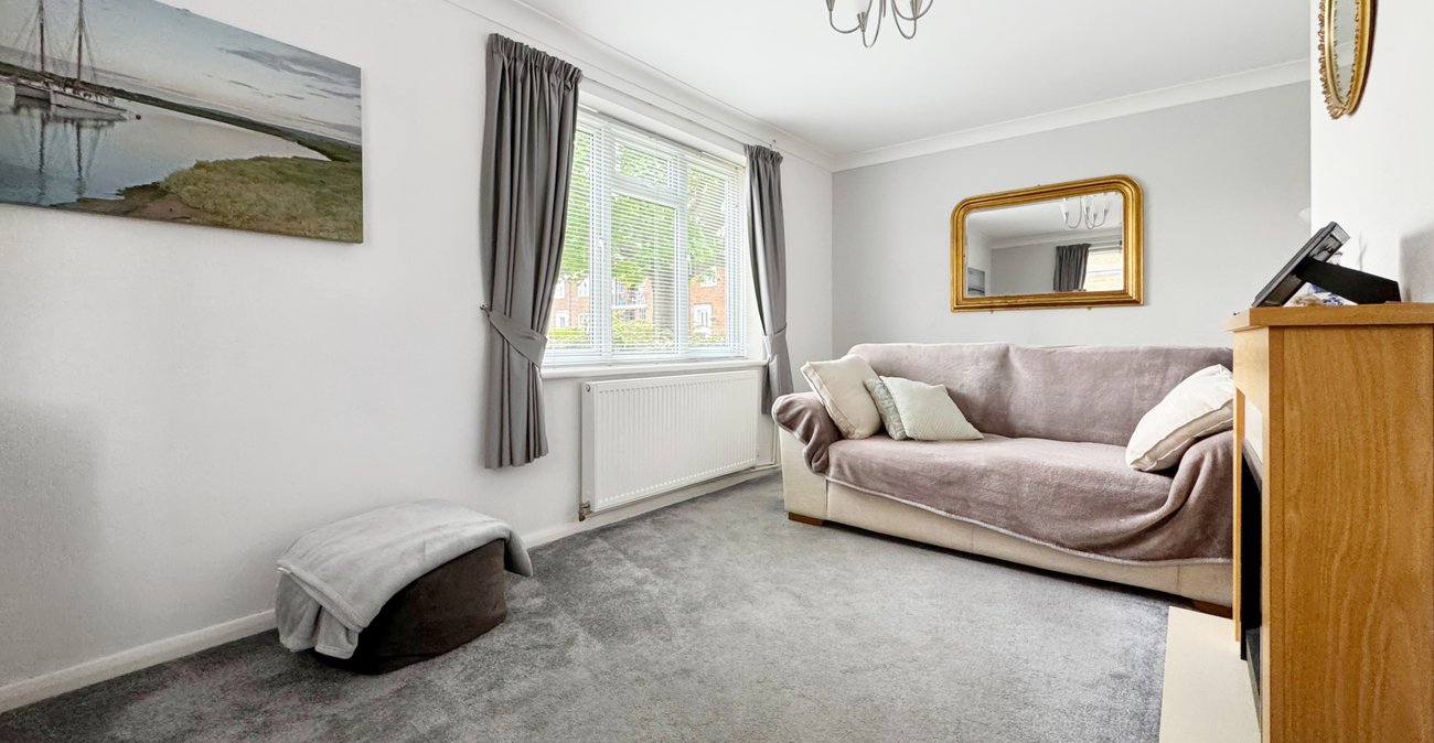 3 bedroom house for sale in Twydall | Robinson Michael & Jackson