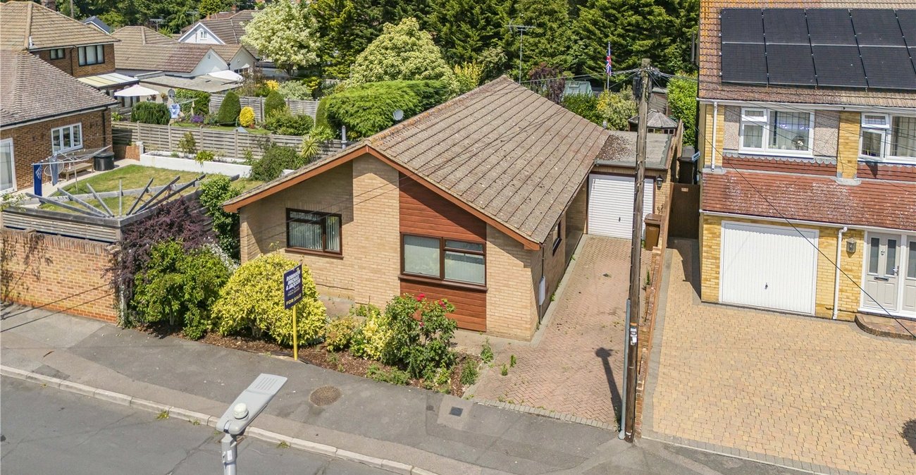 3 bedroom bungalow for sale in Gillingham | Robinson Michael & Jackson