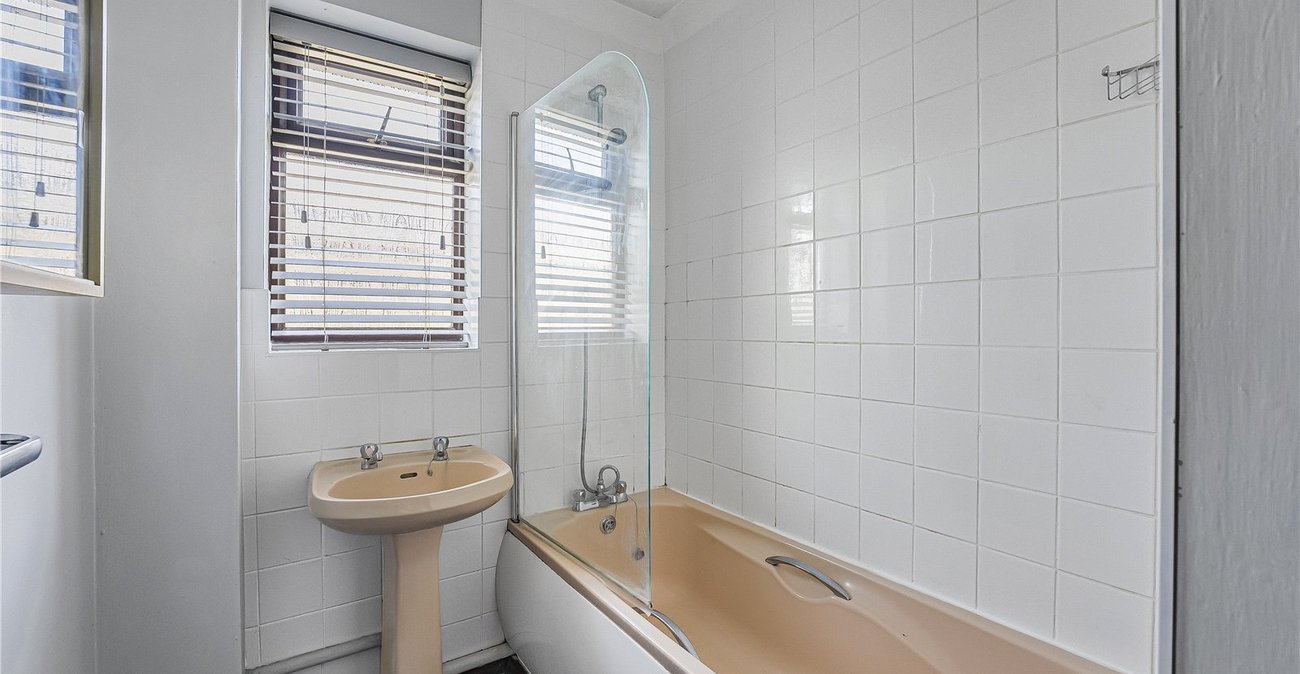3 bedroom bungalow for sale in Gillingham | Robinson Michael & Jackson