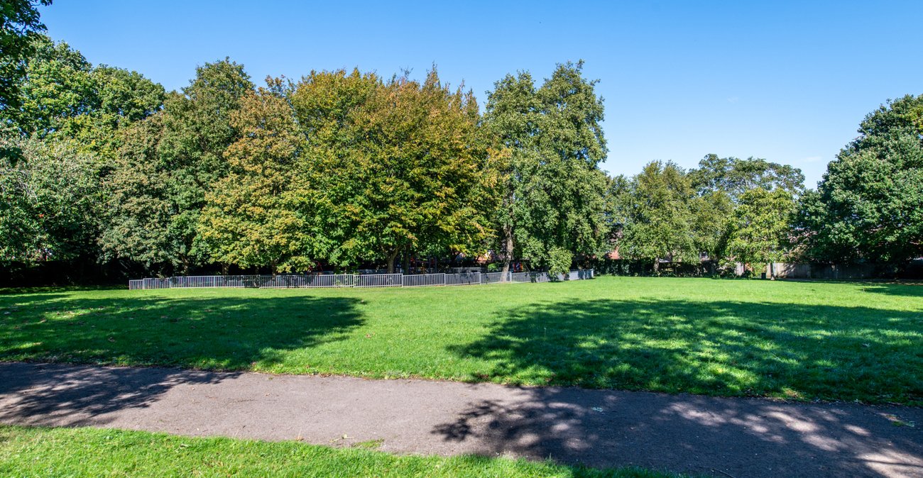 3 bedroom house for sale in Wigmore | Robinson Michael & Jackson