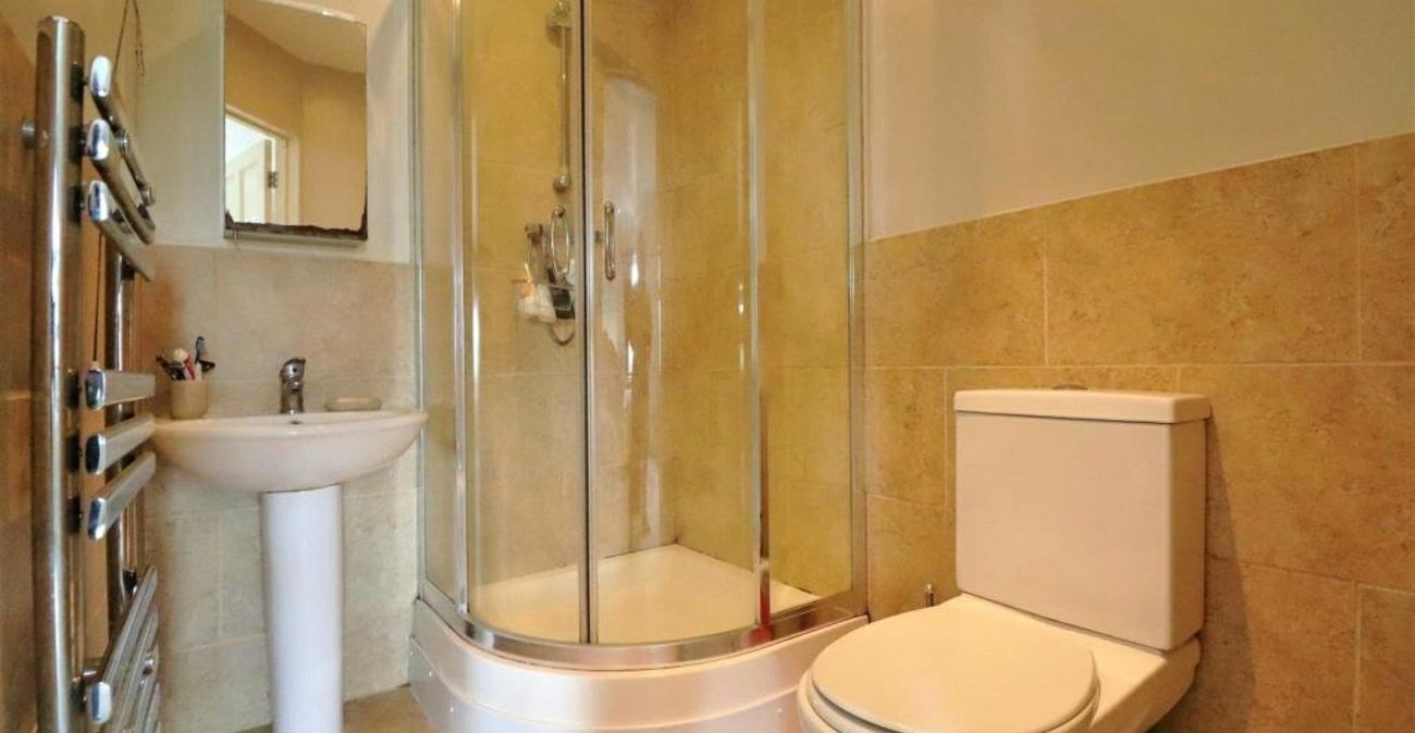 5 bedroom house for sale in Bexleyheath | Robinson Jackson