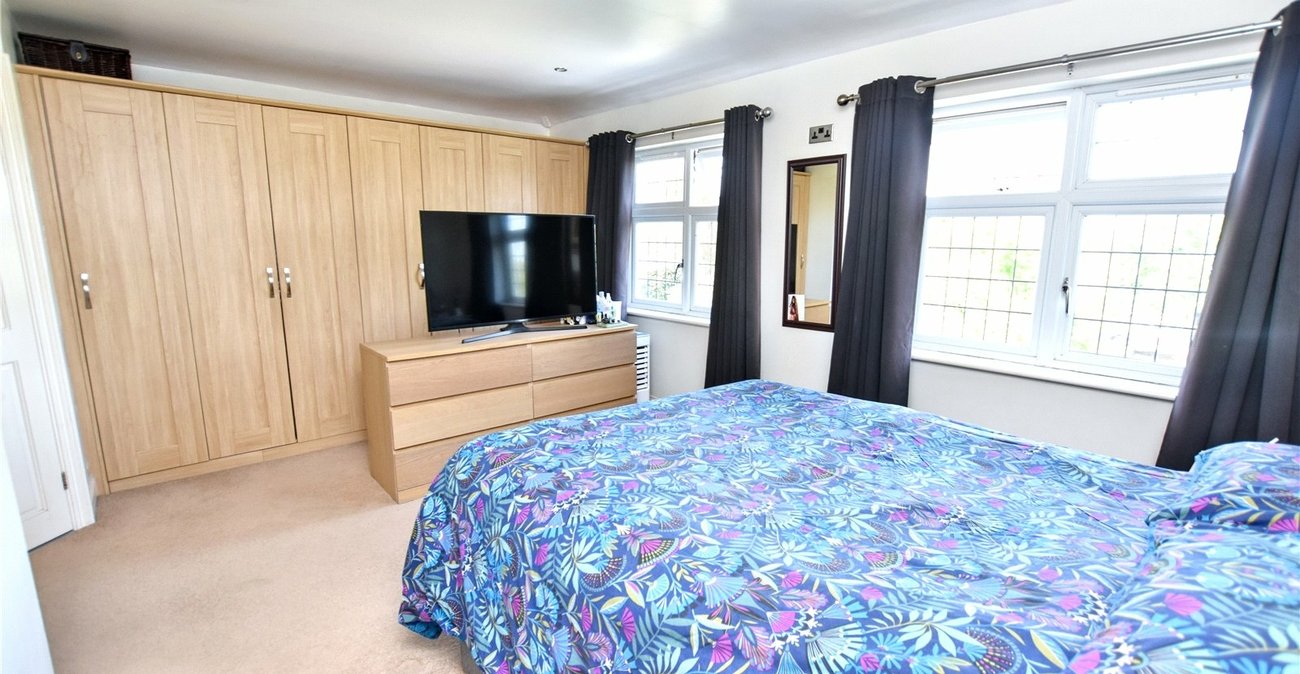 5 bedroom house for sale in Bexleyheath | Robinson Jackson