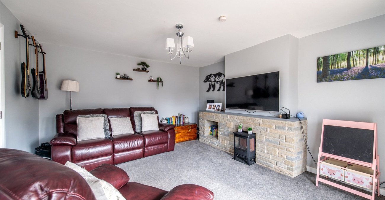 3 bedroom house for sale in Istead Rise | Robinson Michael & Jackson