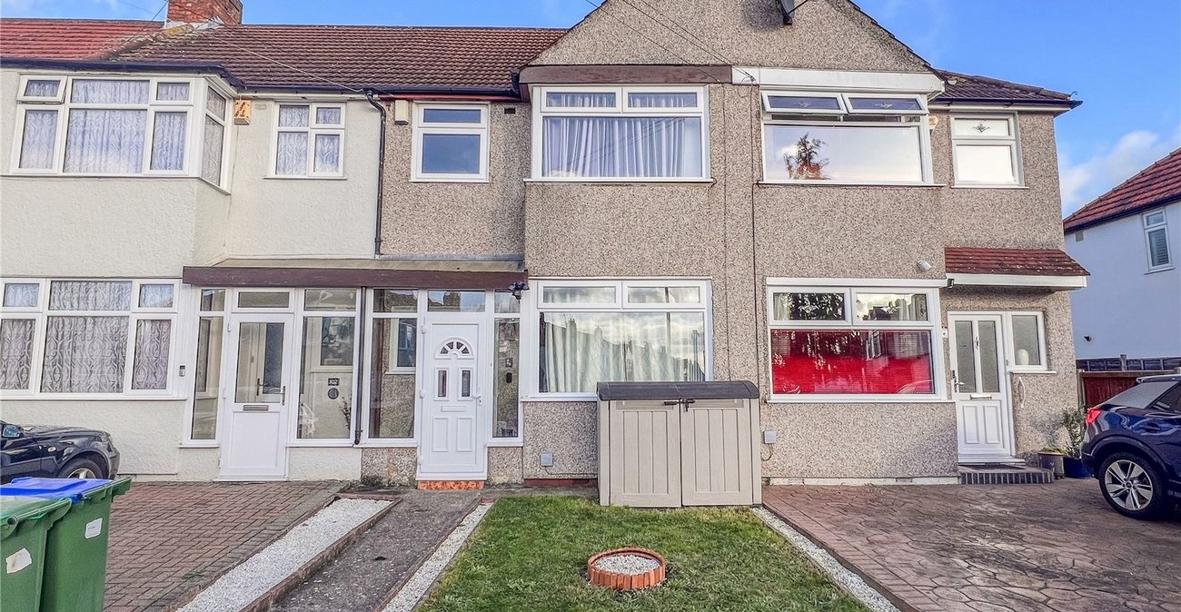 3 bedroom house for sale in Blackfen | Robinson Jackson