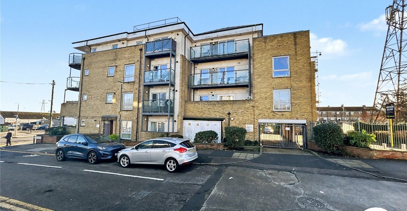 1 bedroom property for sale in  | Robinson Jackson