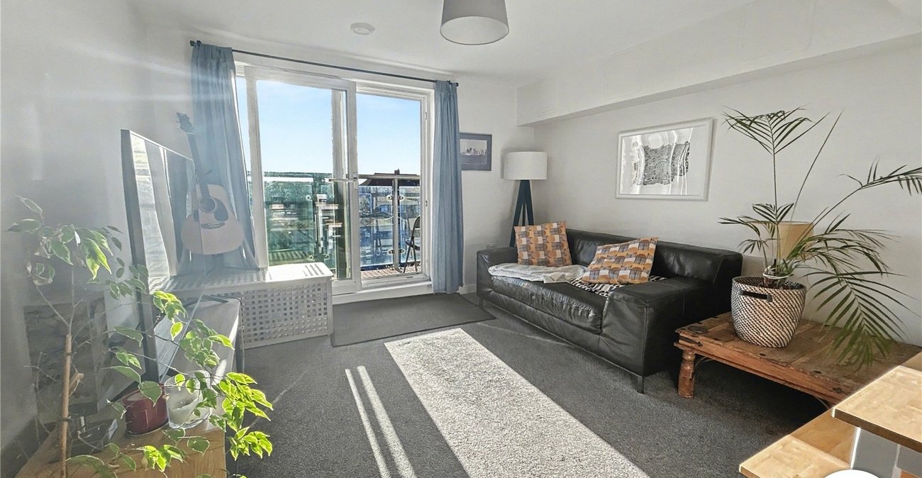 1 bedroom property for sale in  | Robinson Jackson