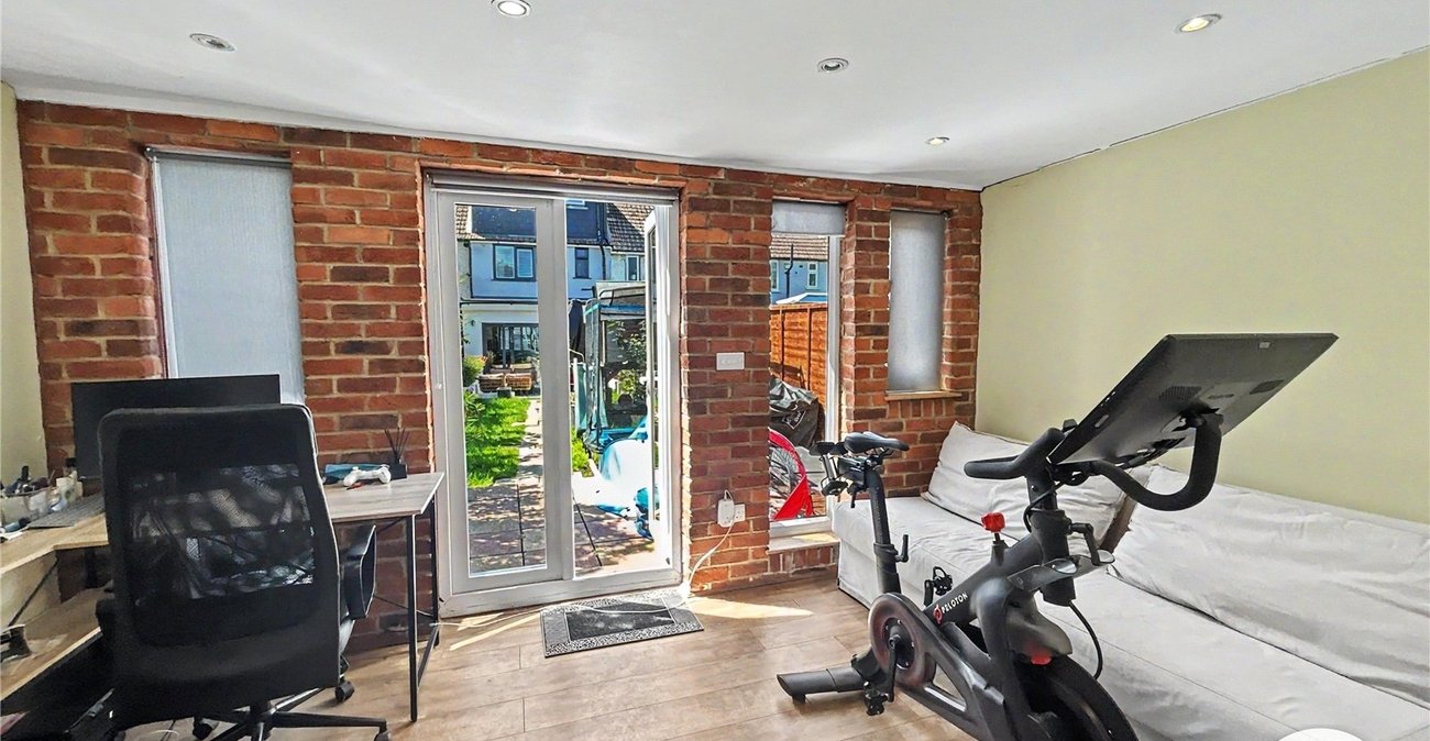 4 bedroom house for sale in Sidcup | Robinson Jackson